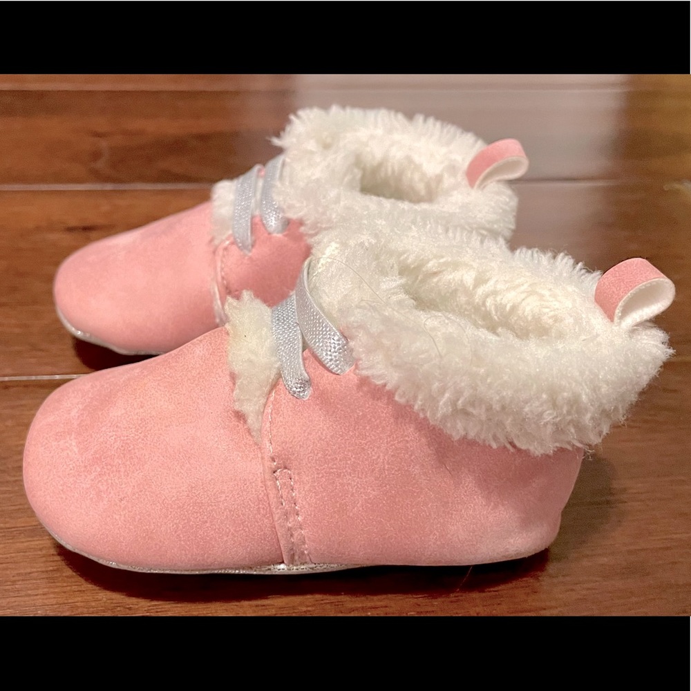 Carter’s pink fuzzy booties size 3-6 months